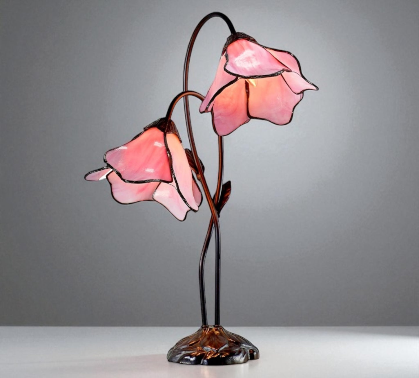 LARGR Water Lily Flower Style Tiffany Table Lamp (12034R)