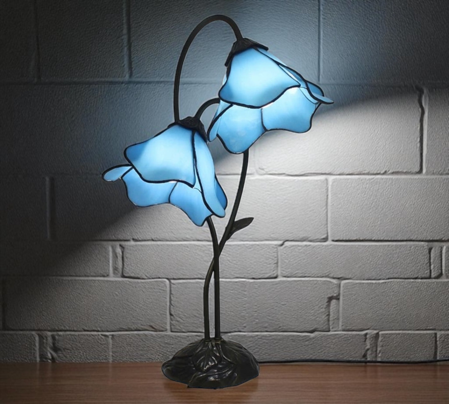 LARGR Water Lily Flower Style Tiffany Table Lamp (12034B)