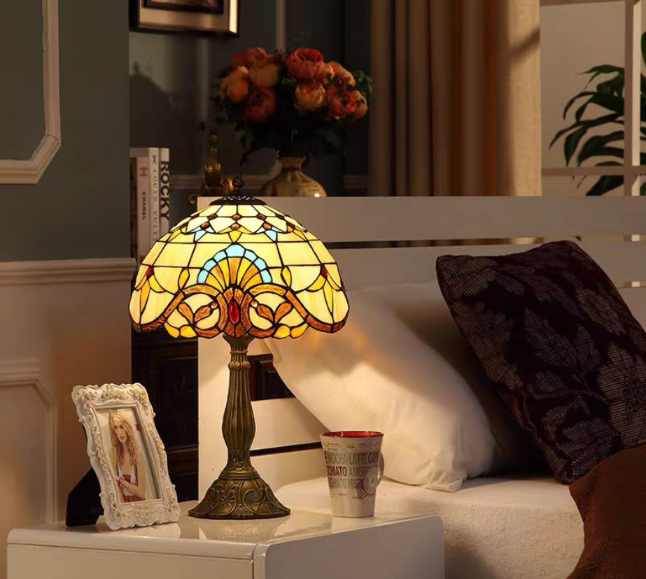 Tiffany Table Lamp (12025)